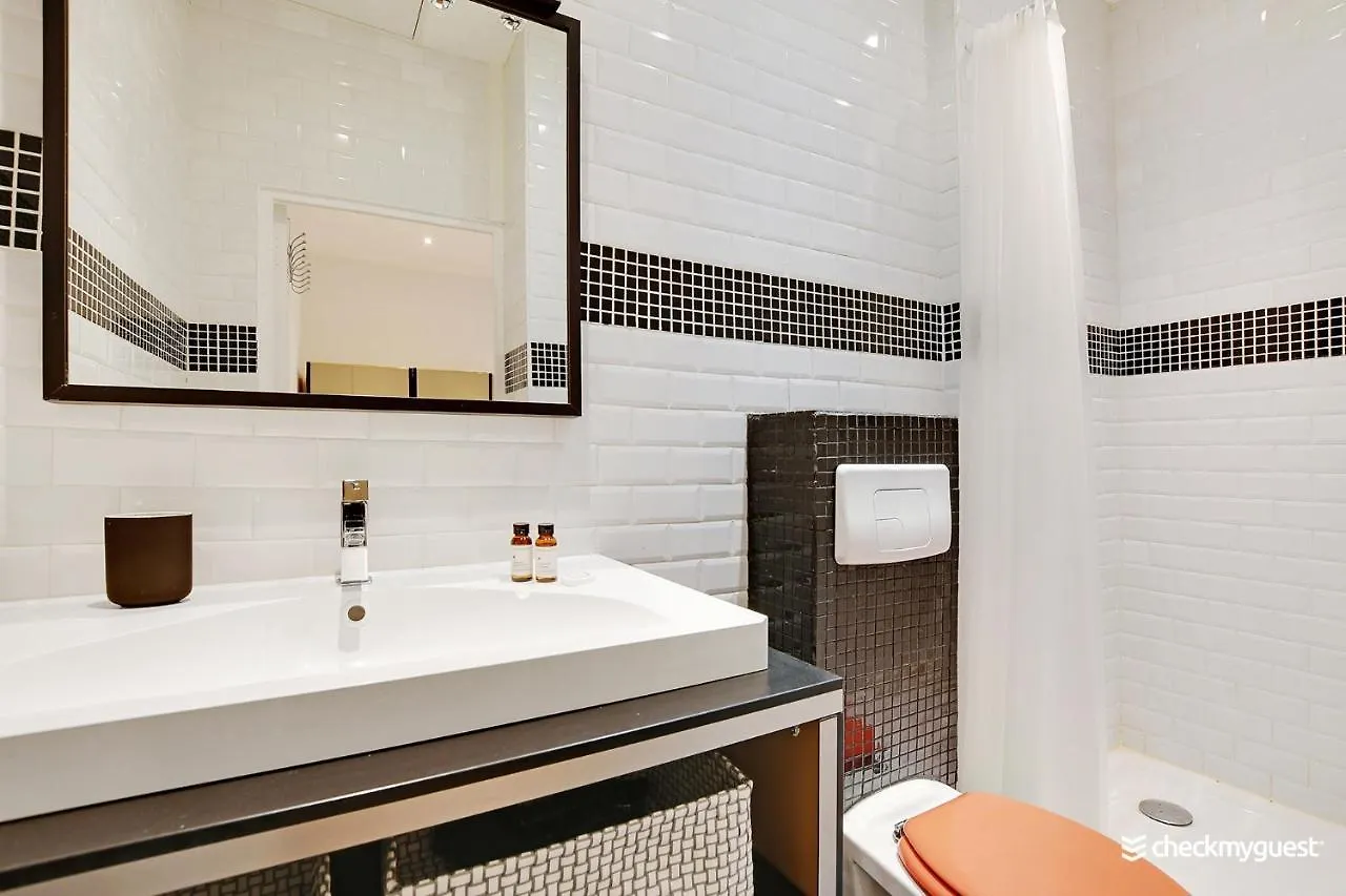 Cmg Republique / Temple Apartment Paris France